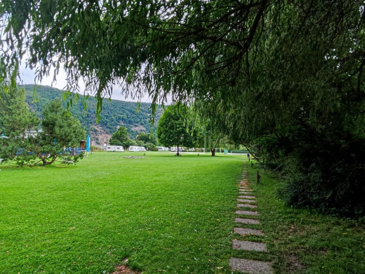 Lávka Park Skochovice Hotel Vrané nad Vltavou Exterior foto